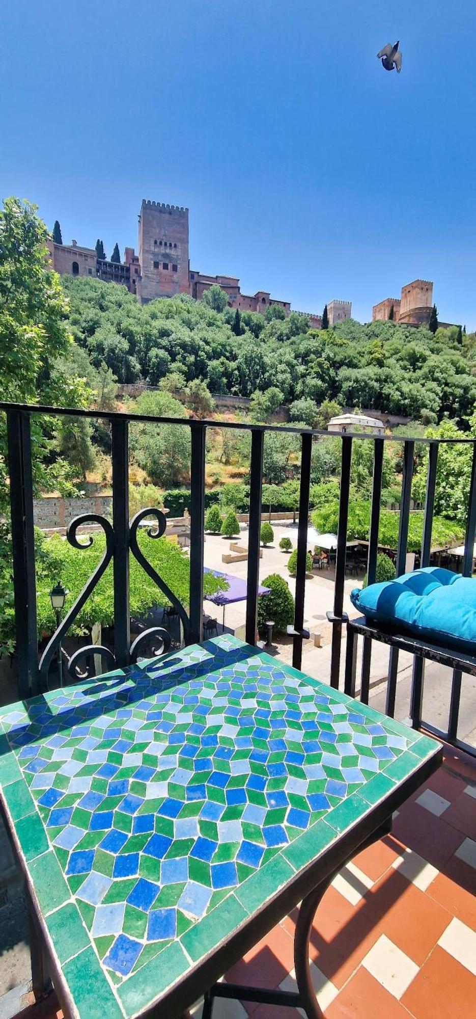 The Nasrid Palace From Your Bed ! Granada Kültér fotó